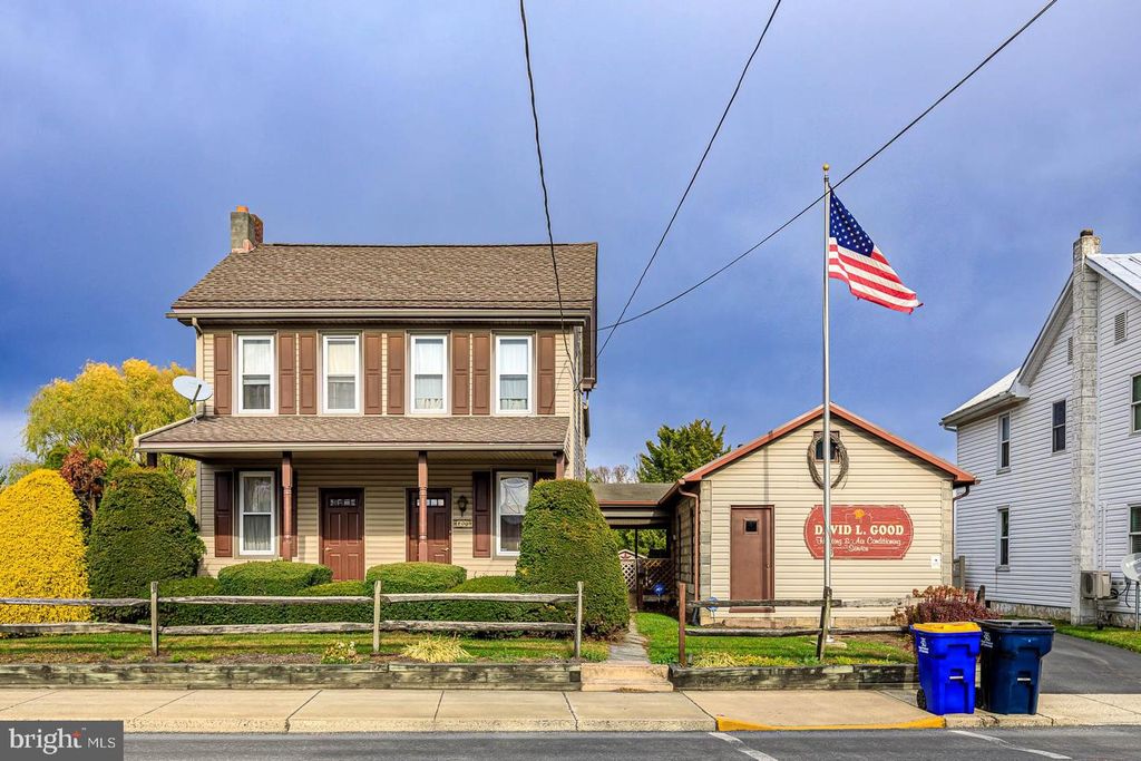200 E MAIN ST, Terre Hill, PA 17581