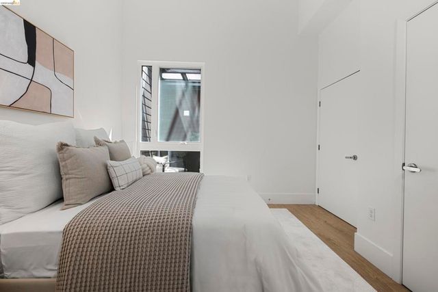 1545 1545 32nd Street 104, Oakland, CA 94608