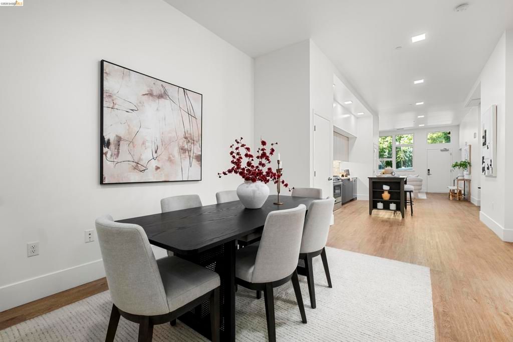 Image 11 of property listing at 1545 1545 32nd Street 104, Oakland, CA 94608