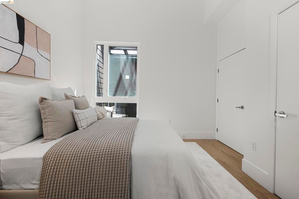 Image 16 of property listing at 1545 1545 32nd Street 104, Oakland, CA 94608