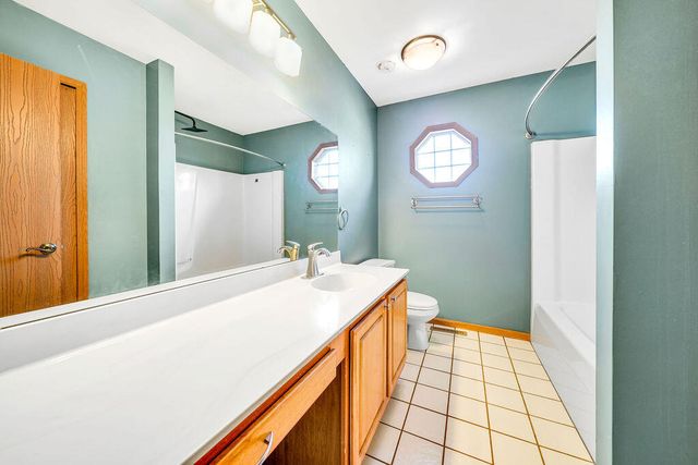 1447 W 84th Avenue, Merrillville, IN 46410