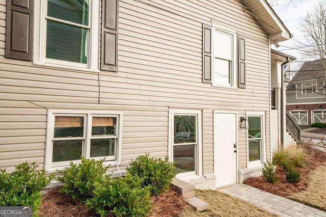 2670 Grady Street SE, Smyrna, GA 30080