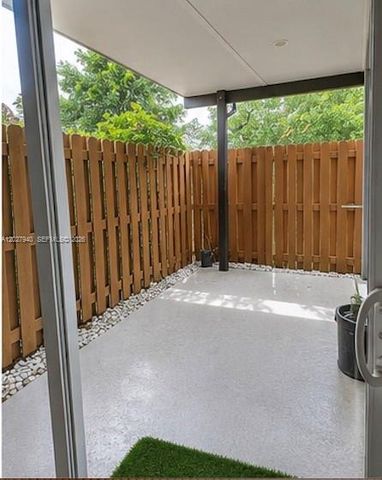 634 SW 2nd Pl, Florida City, FL 33034