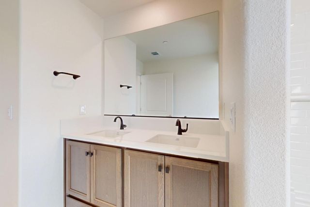2986 Delegate Dr, Lincoln, CA 95648