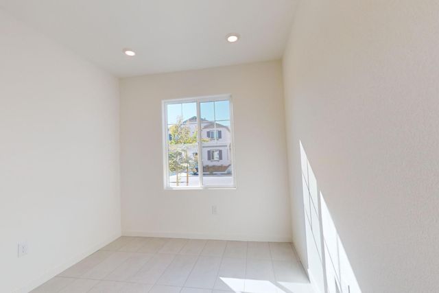 2986 Delegate Dr, Lincoln, CA 95648