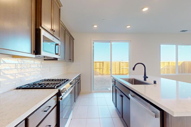 2986 Delegate Dr, Lincoln, CA 95648