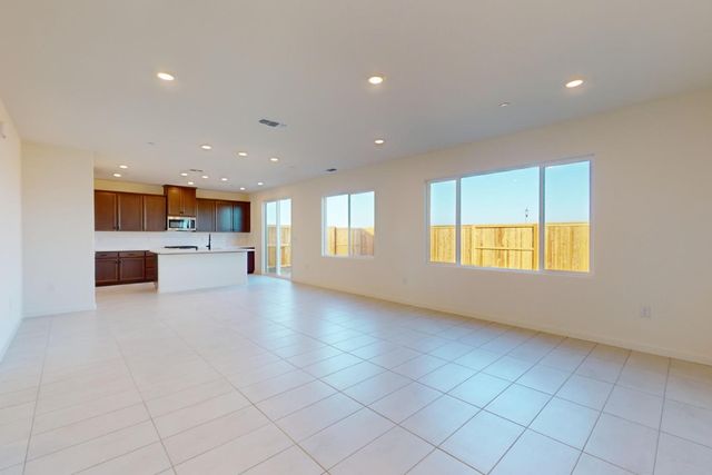 2986 Delegate Dr, Lincoln, CA 95648