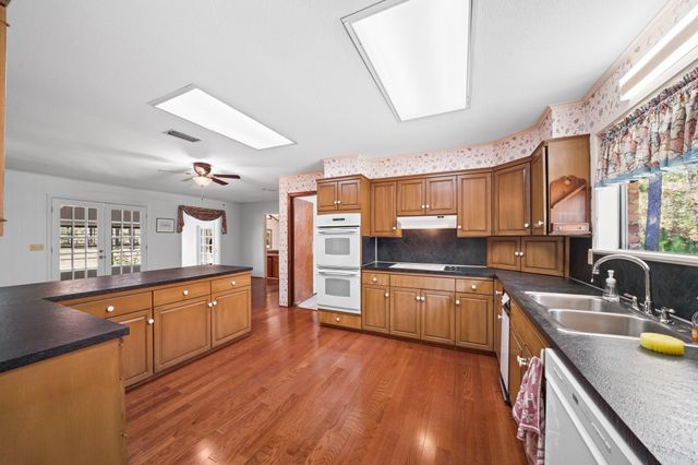 1204 Live Oak Lane, Lufkin, TX 75904