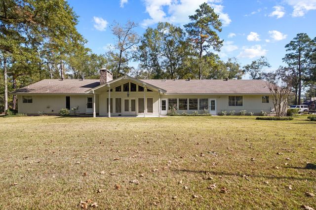 1204 Live Oak Lane, Lufkin, TX 75904