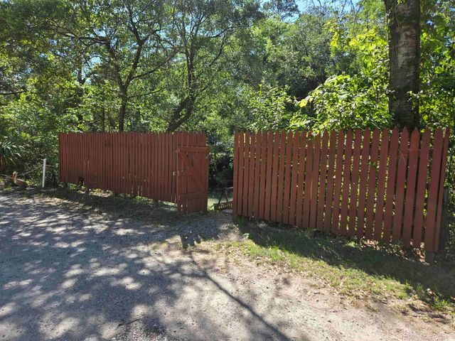 433 E East Bank Dr., Garden City Beach, SC 29576