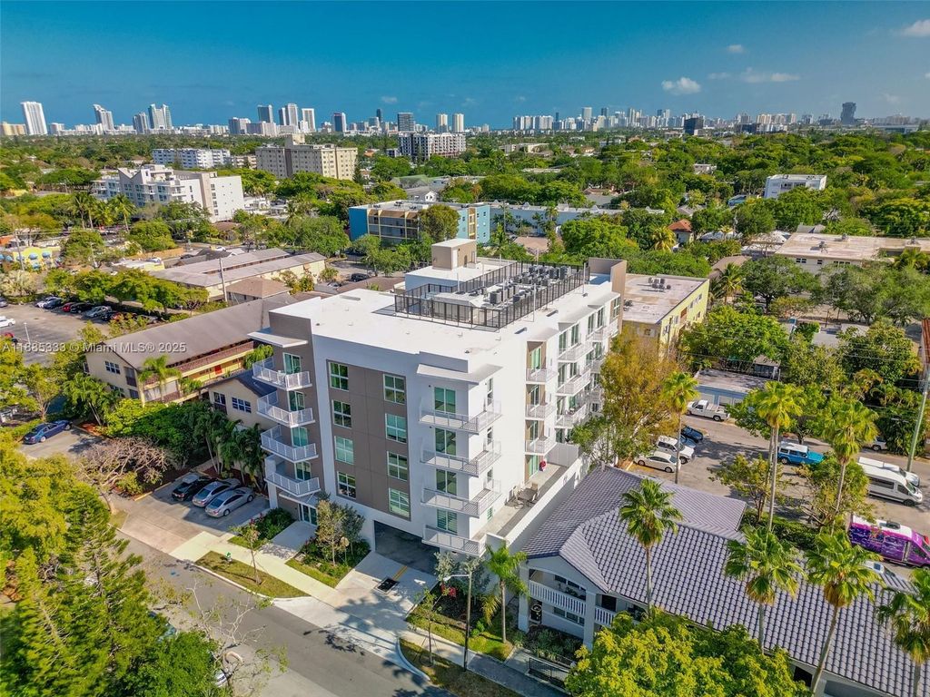 1938 Jackson St 306, Hollywood, FL 33020