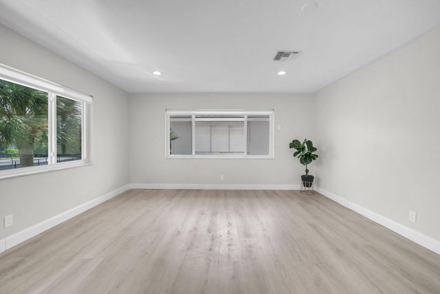 3213 Colony Club Road 4-e, Pompano Beach, FL 33062