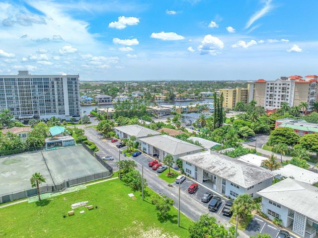 3213 Colony Club Road 4-e, Pompano Beach, FL 33062