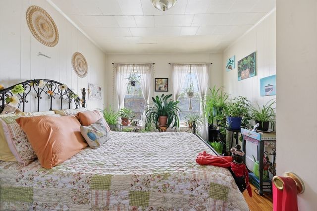 91 E Park St, Springfield, MA 01105