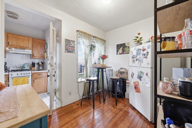 91 E Park St, Springfield, MA 01105