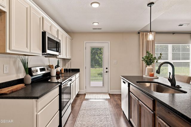 626 Snowflower Circle, Pigeon Forge, TN 37863