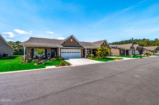 626 Snowflower Circle, Pigeon Forge, TN 37863