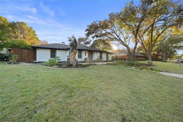 7736 Woodstone Lane, Dallas, TX 75248