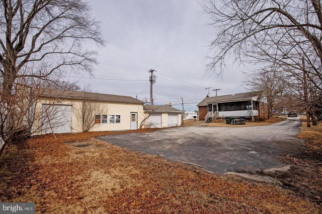 2393 S BLACK HORSE PK, Williamstown, NJ 08094