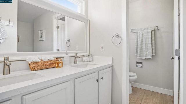 235 Appalachian Dr, Martinez, CA 94553