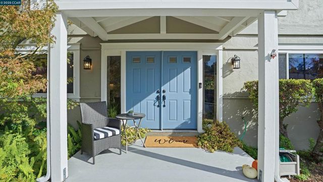 235 Appalachian Dr, Martinez, CA 94553