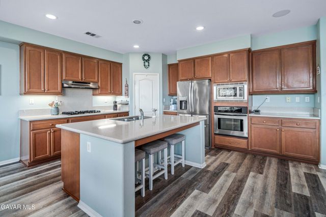 6100 W Ave K 10, Lancaster, CA 93536