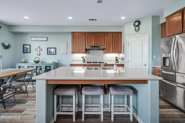 6100 W Ave K 10, Lancaster, CA 93536