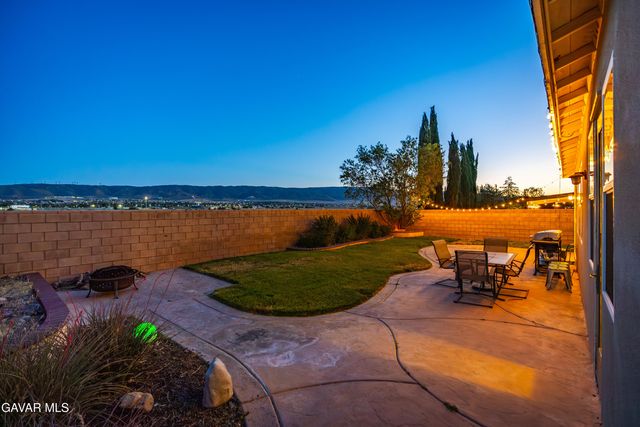 6100 W Ave K 10, Lancaster, CA 93536