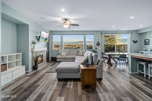 6100 W Ave K 10, Lancaster, CA 93536