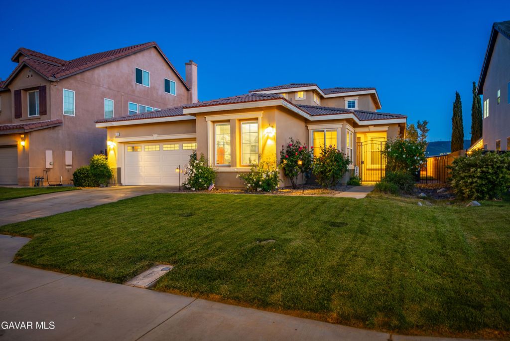 6100 W Ave K 10, Lancaster, CA 93536