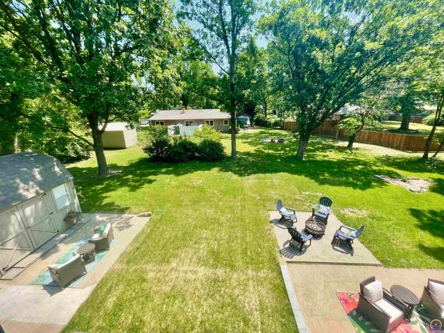 3310 SW Randolph AVE, Topeka, KS 66611