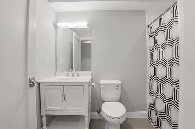 9 Independence Ave 102, Braintree, MA 02184