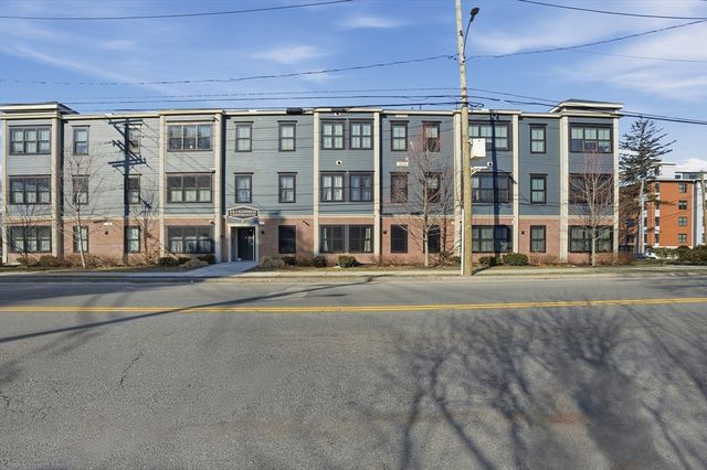 9 Independence Ave 102, Braintree, MA 02184