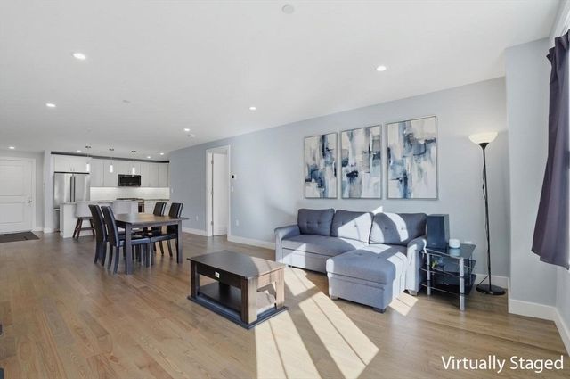 9 Independence Ave 102, Braintree, MA 02184