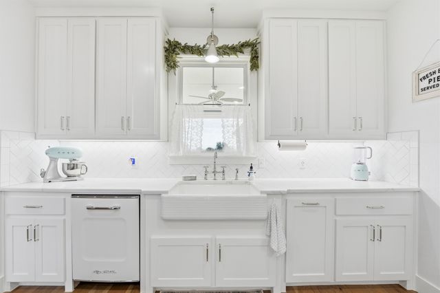 245 La Cresta Lane, Mineral Wells, TX 76067