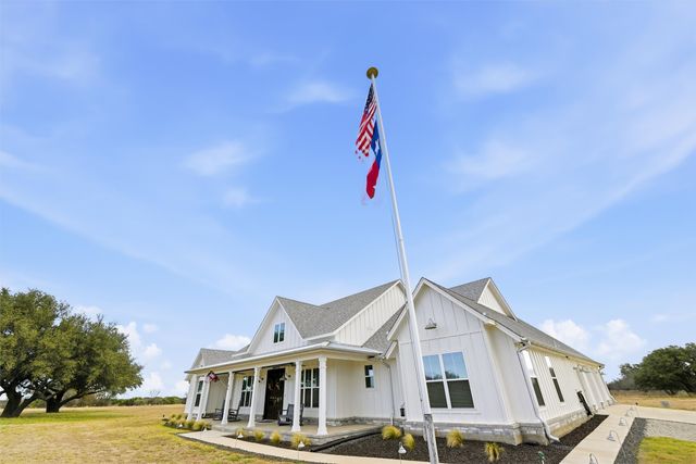 245 La Cresta Lane, Mineral Wells, TX 76067