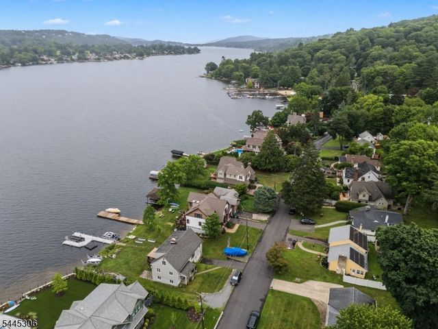 19 Birch Pkwy, Sparta Twp., NJ 07871