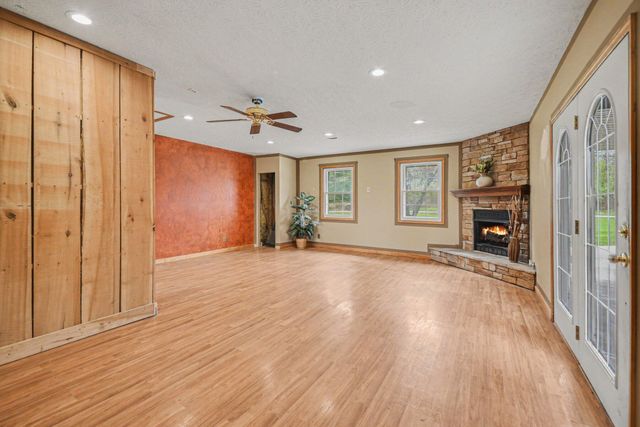 4294 Idlewild Road, Burlington, KY 41005