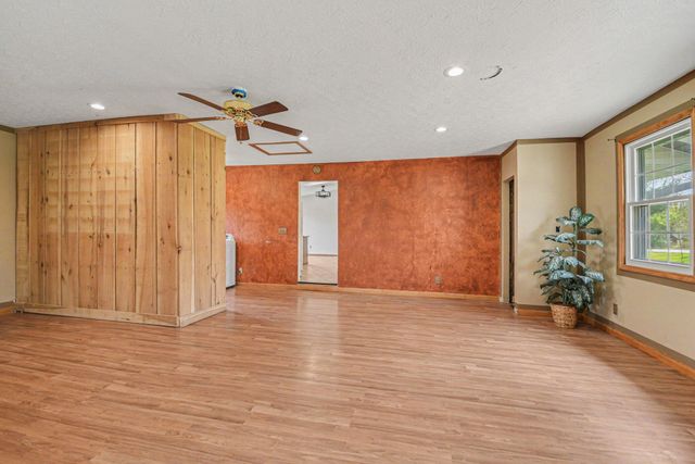 4294 Idlewild Road, Burlington, KY 41005