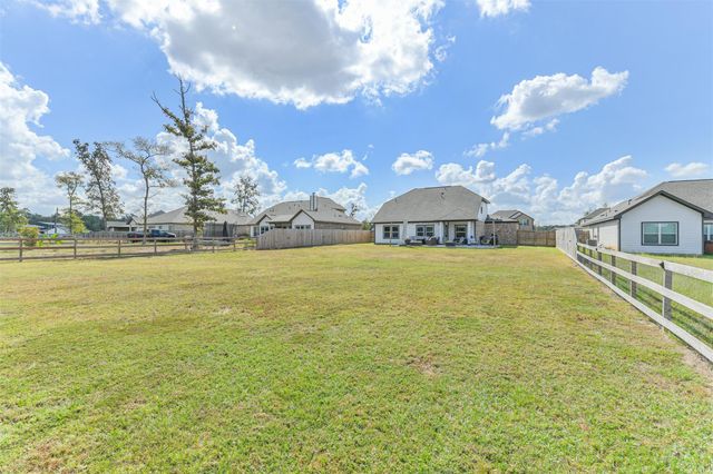 6138 Hazel Lake Drive, Conroe, TX 77303