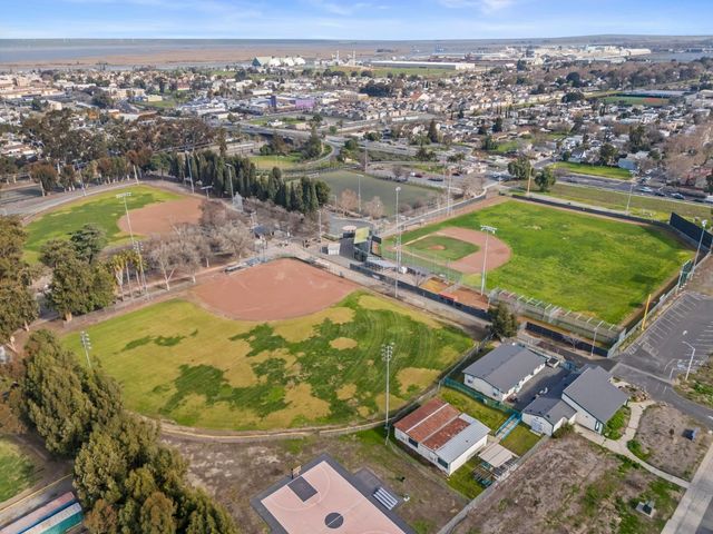 1169 Park West Drive, Pittsburg, CA 94565