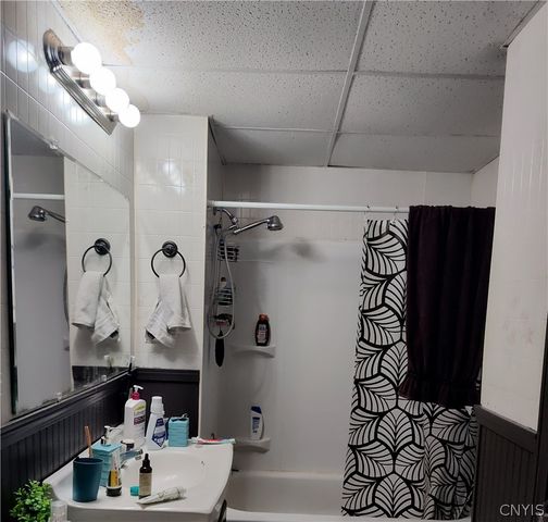 1025 Champlin Avenue, Whitestown, NY 13502