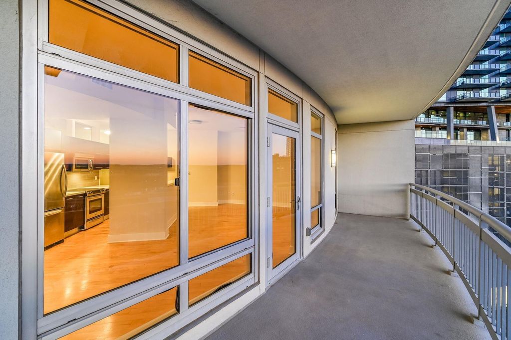 603 Davis ST 910, Austin, TX 78701