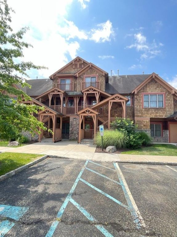 4 Maple Cres Unit 22, Vernon Twp., NJ 07462 — photo 2