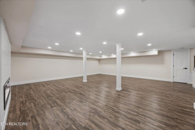 5833 Briercliff Rd, Knoxville, TN 37918