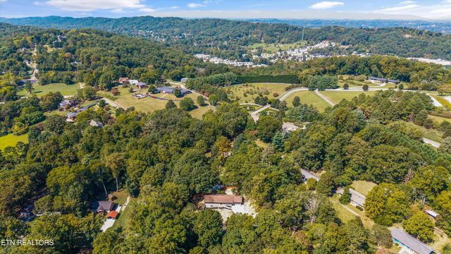 5833 Briercliff Rd, Knoxville, TN 37918