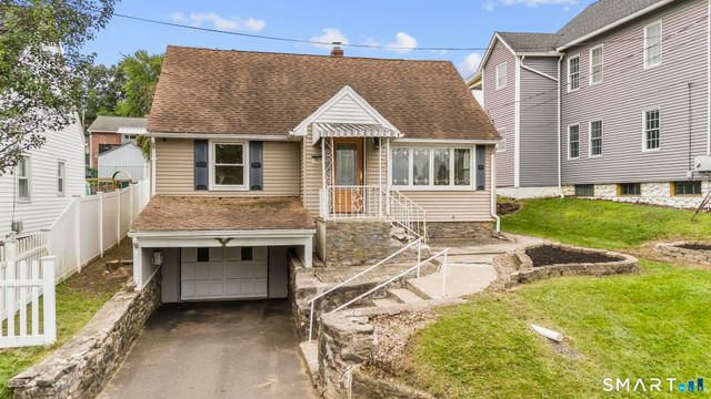 362 East Road, Bristol, CT 06010