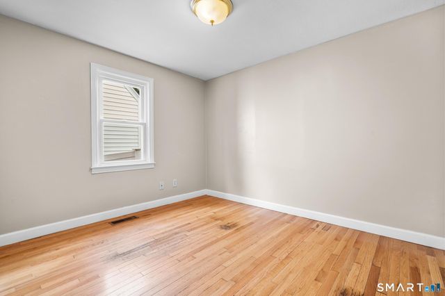 362 East Road, Bristol, CT 06010