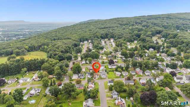 362 East Road, Bristol, CT 06010