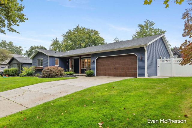 1805 Edgewood Avenue Se, City Of Grand Rapids, MI 49506